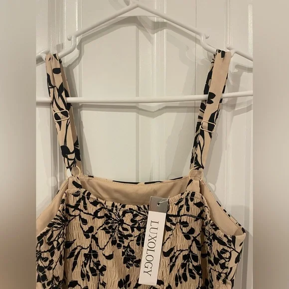 Luxology Dress - NWT - Size Small - Picture 4 of 5